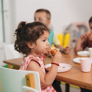 Report reveals barriers to providing nutritious food in early years childcare settings